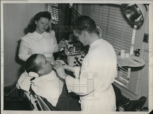 1945 Press Photo San Francisco Maj Wm Knowland nurse R Felps & Capt Patterson