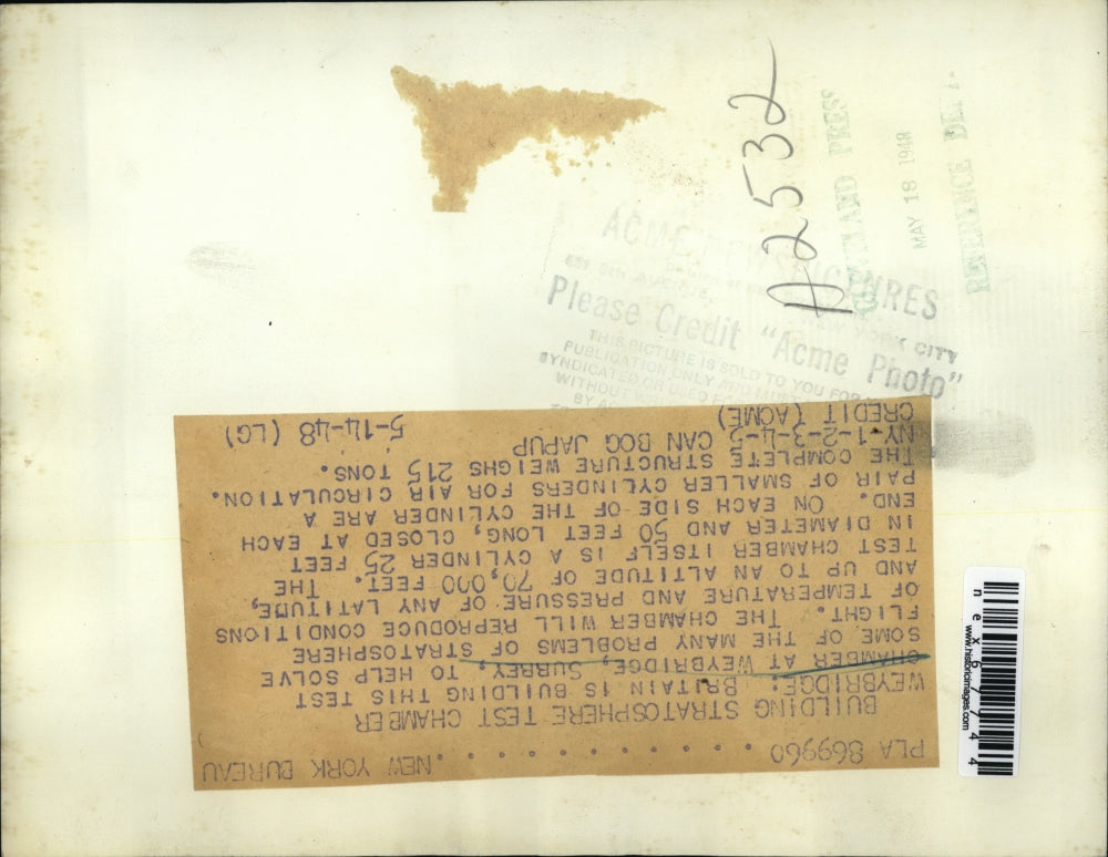 1948 Press Photo Weybridge England stratosphere test chamber