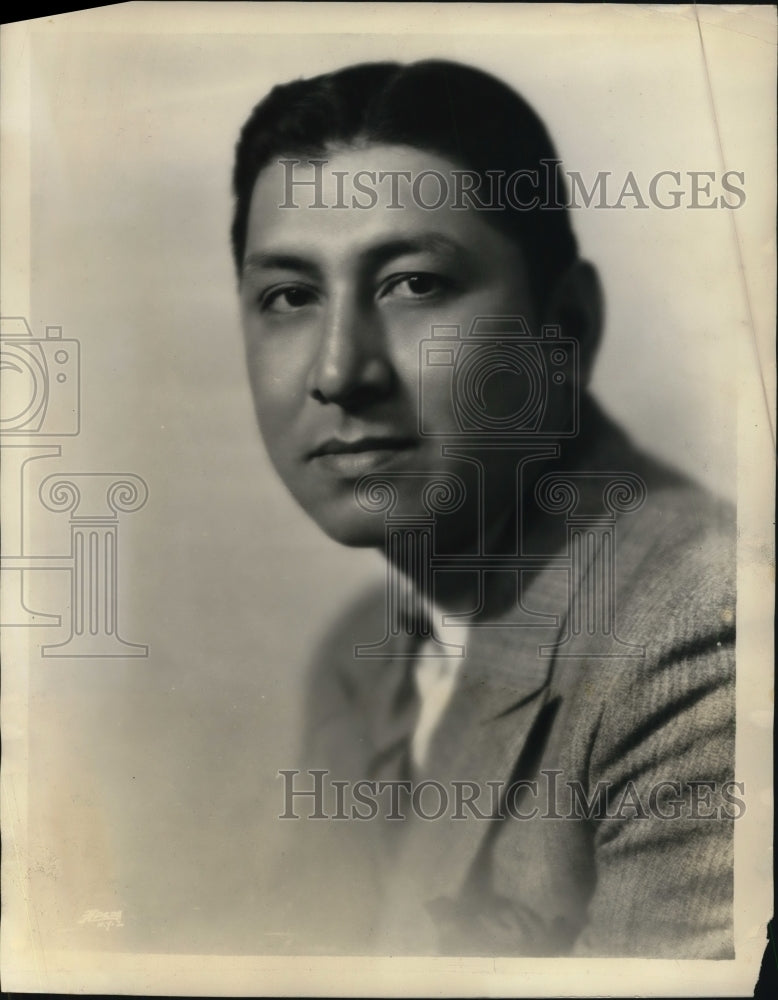 1930 Press Photo Jose Santiago Baritone a broadcaster of Roxy's Gang Program.