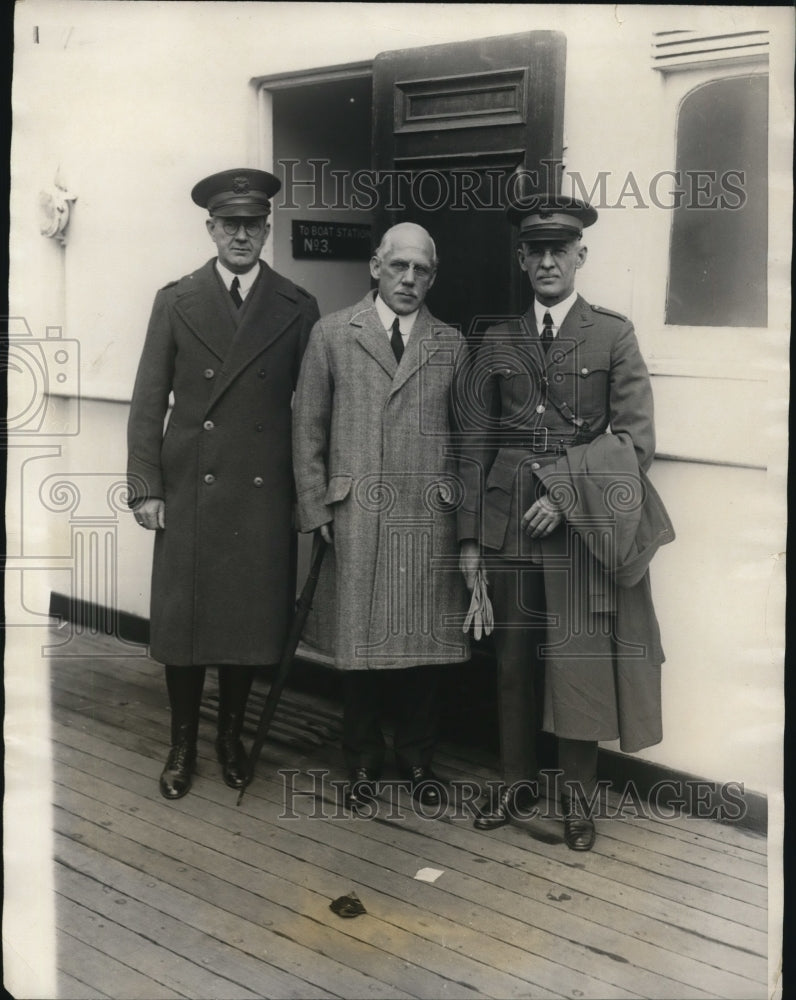 Load image into Gallery viewer, 1927 Press Photo Dr DR Marshall US Public Health Service, Sir G Newman UK
