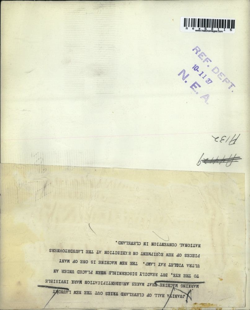 1937 Press Photo Juanita Hall of Cleveland tries new laundry marking machine