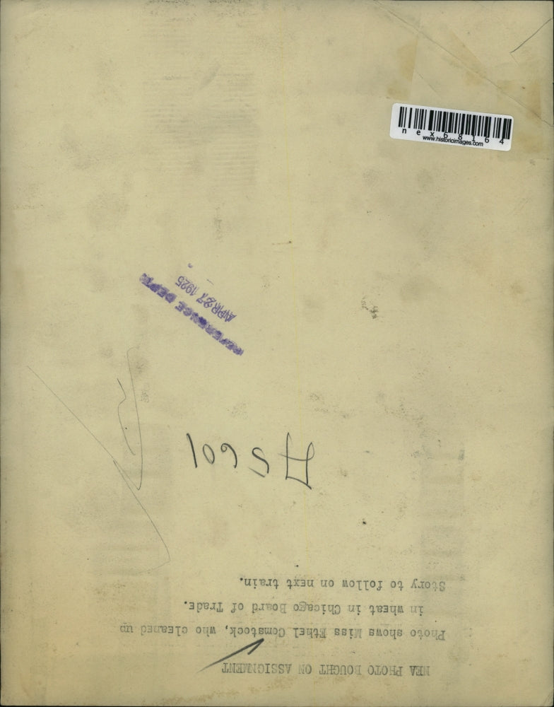 1925 Press Photo Miss Ethel Comstock at Chicago Bpard of Trade