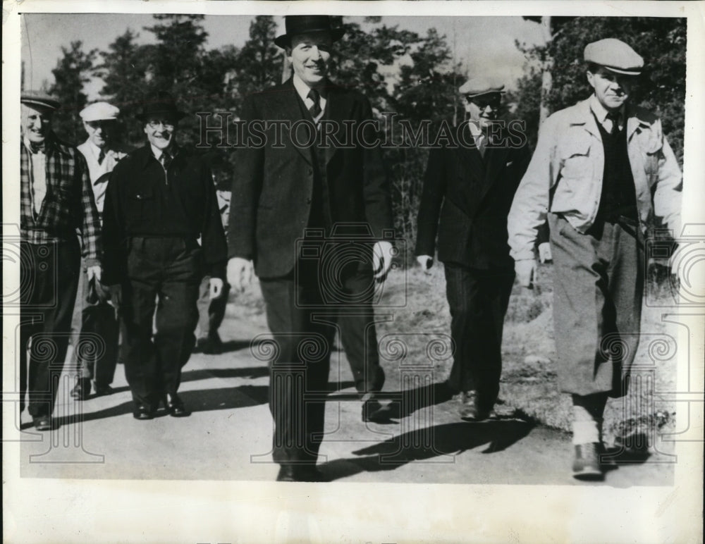 1941 Press Photo Finland Pres Risto Ryti & Premier JW Rangell walk to Sweden