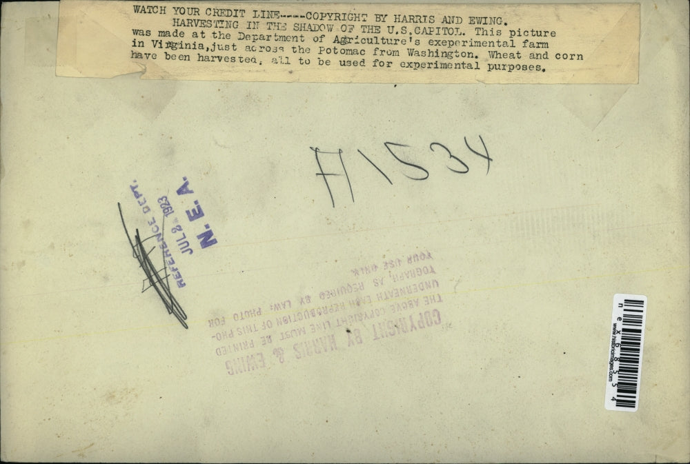 1923 Press Photo Harvest at a farm being done by horse team at Va farm