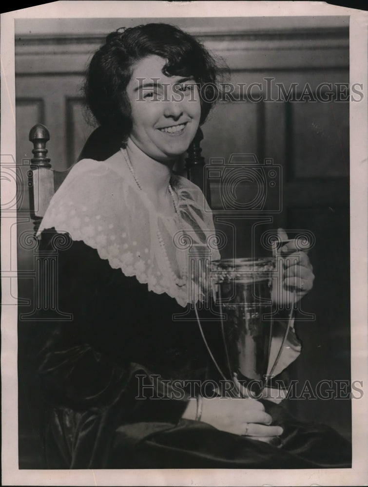 1922 Press Photo Helen Connolly, popular Charlestown, Mass. Telephone operator.
