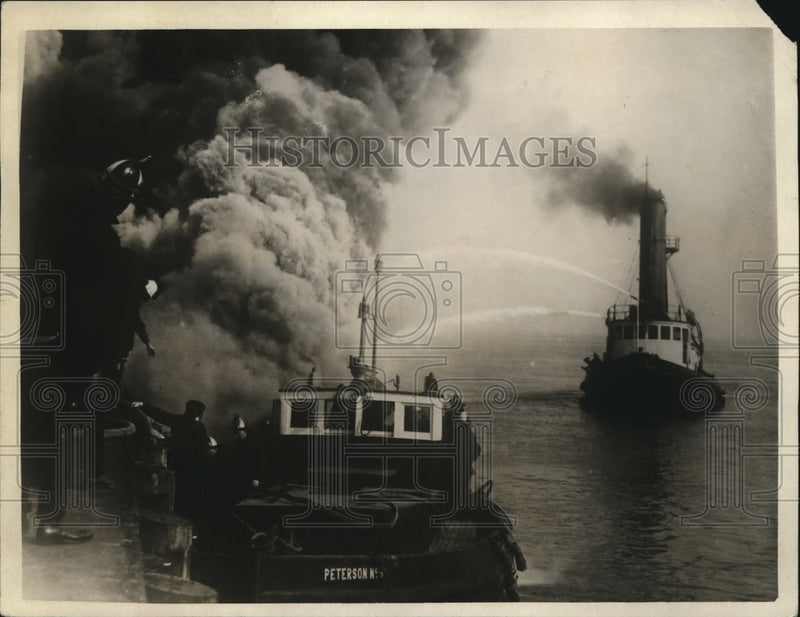 Load image into Gallery viewer, 1925 Press Photo San Francisco waterfront firemen pier blaze
