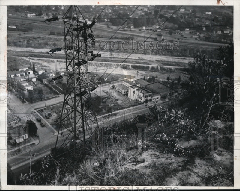 Load image into Gallery viewer, 1937 Press Photo LA Calif area doomed by mt sliding froman earthquake
