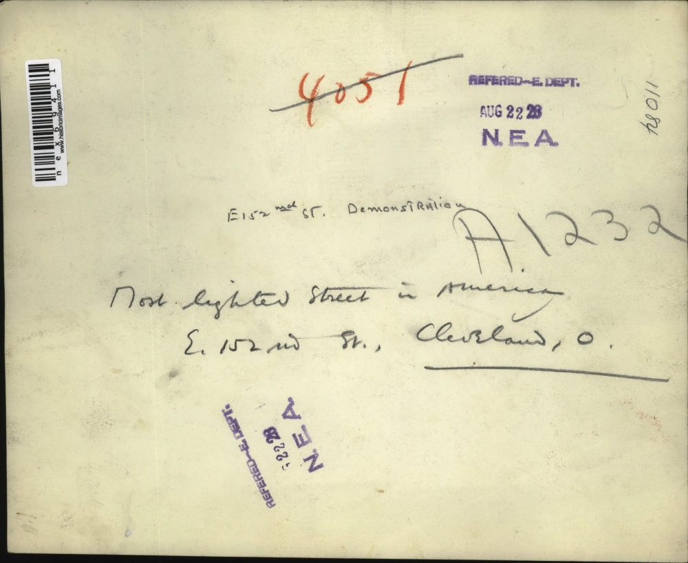 1928 Press Photo New street lighting installes in Cleveland Ohio