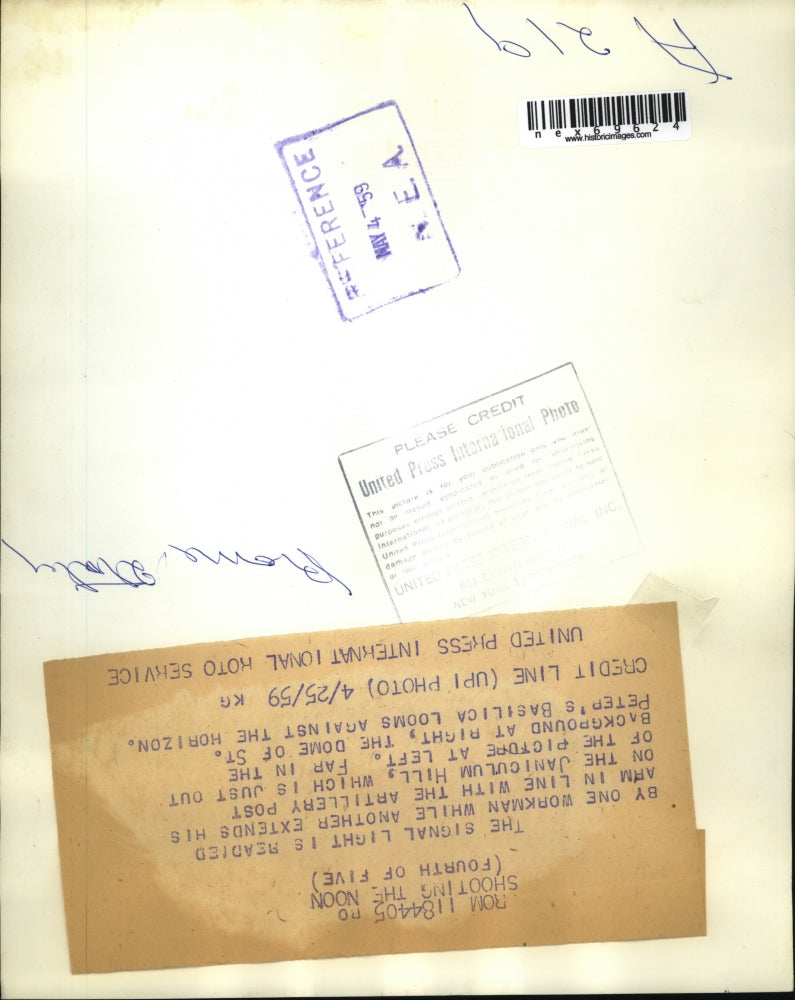 1959 Press Photo Signal lights of artillery post near St Peter's Bascilica in Ro