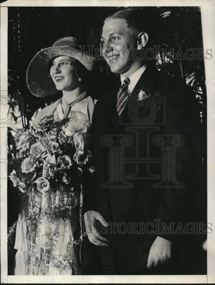 1927 Press Photo Robert E Tolson weds Florence A Chambers at a mortuary