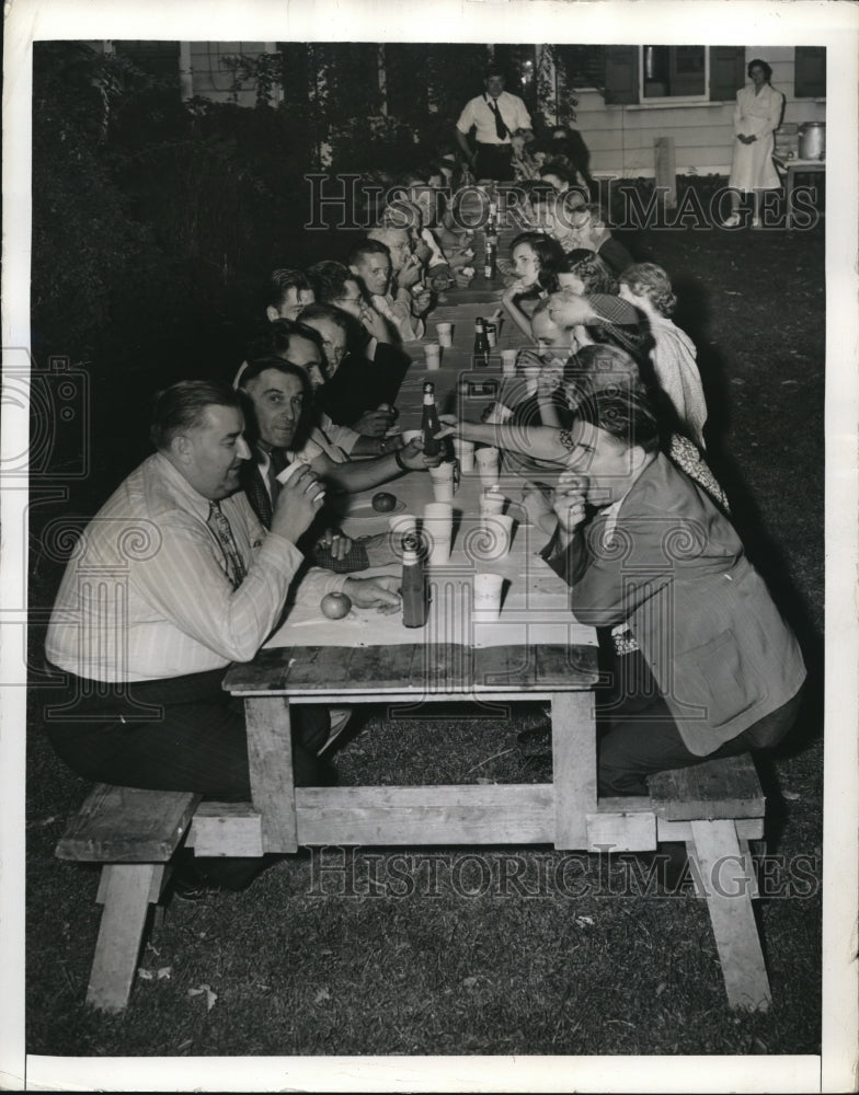 1941 Press Photo Poughkeepsie NY American Red Cross gives a dinner