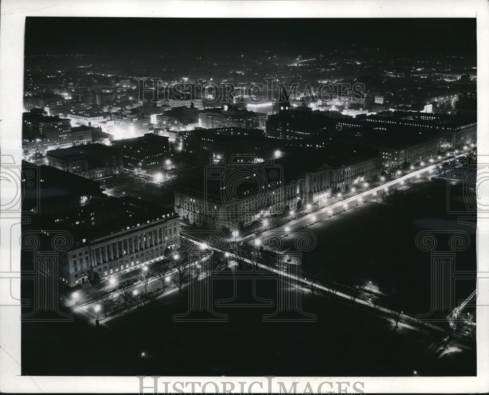1941 Press Photo Constitution Ave & Justice Dept of Wash DC in night view