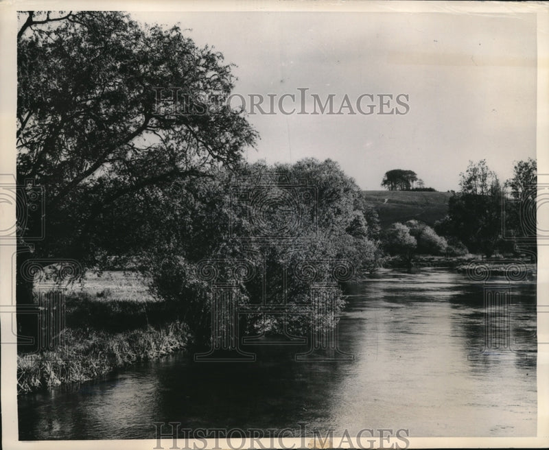 Load image into Gallery viewer, 1948 Press Photo Hampshire Hill In Winchester
