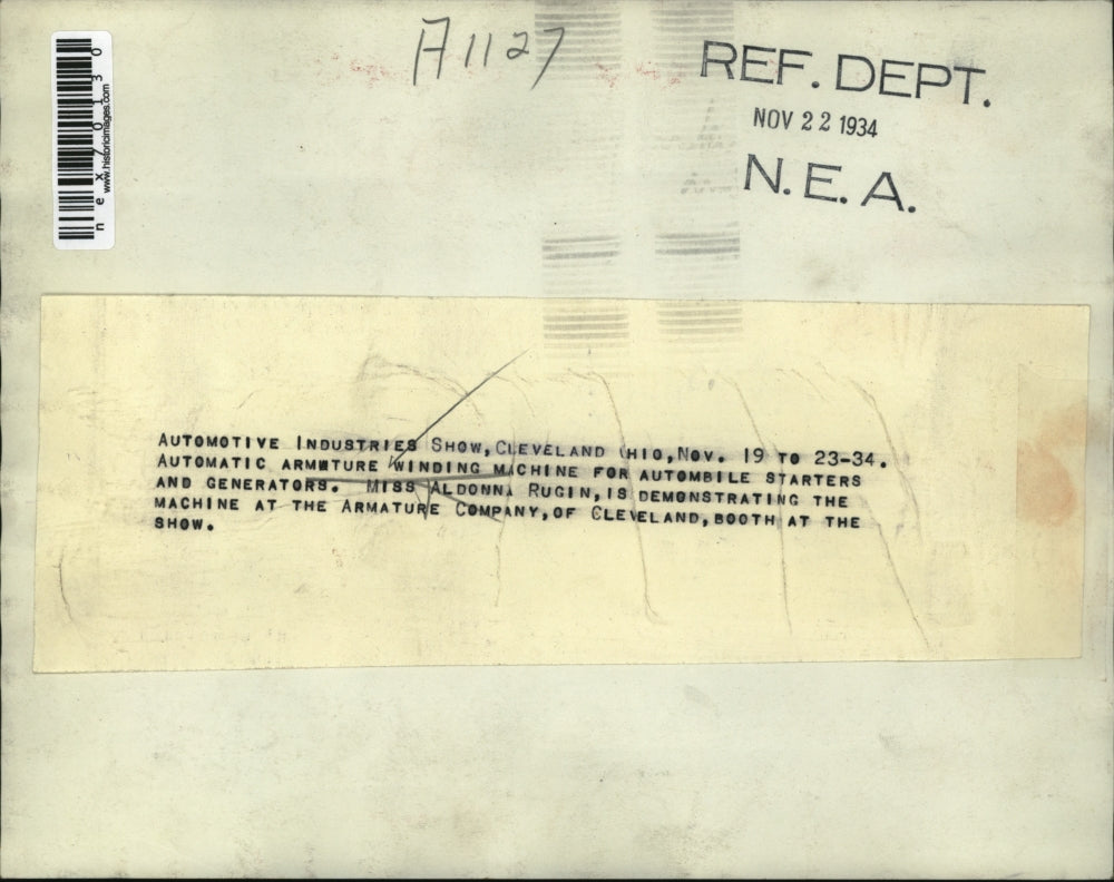 1934 Press Photo Auto Industries show Cleveland Ohio armature winding machine