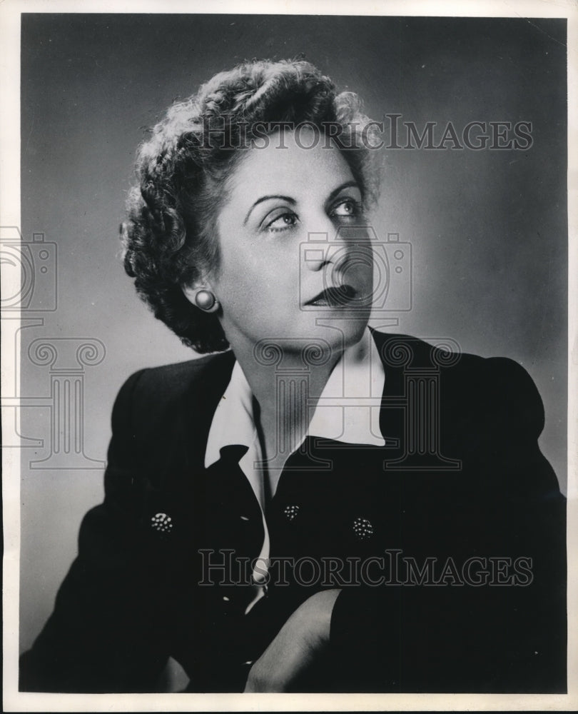 1946 Press Photo Edith Roberts author of Tamarack & This Marriage