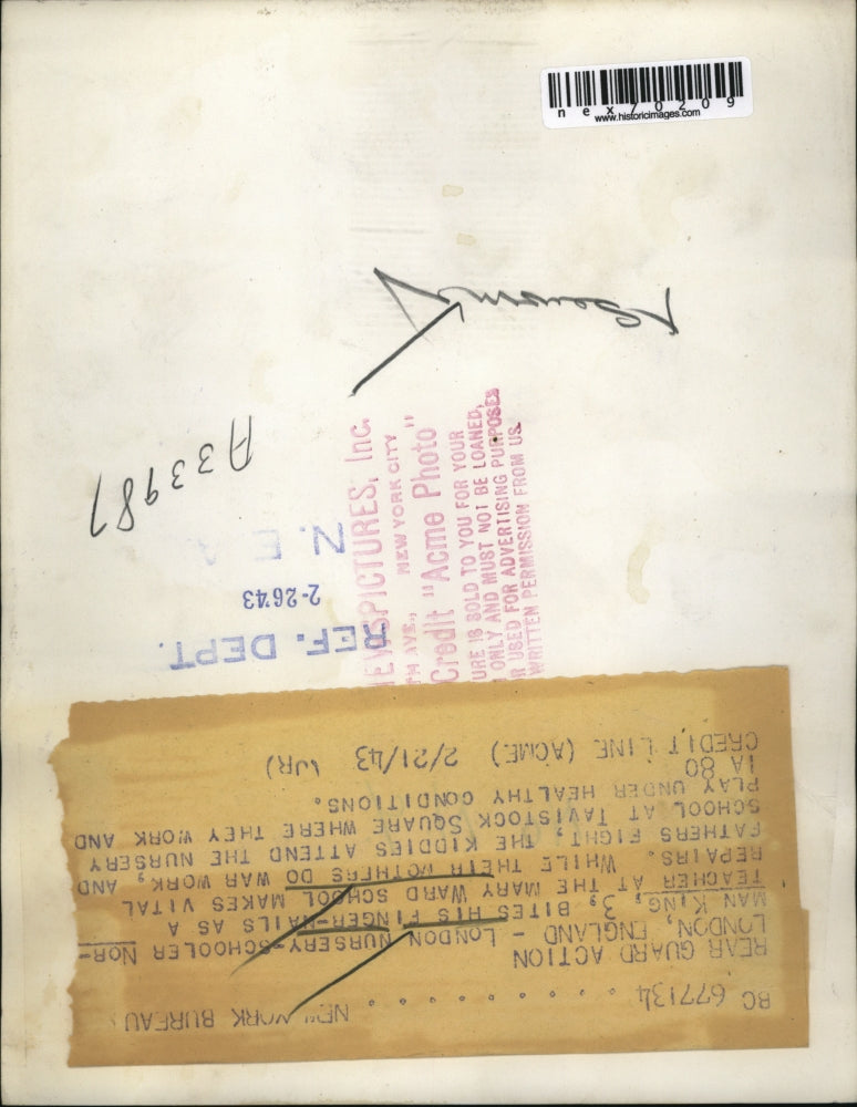 1943 Press Photo Norman King, 3, & a teacher at the Mary Ward School