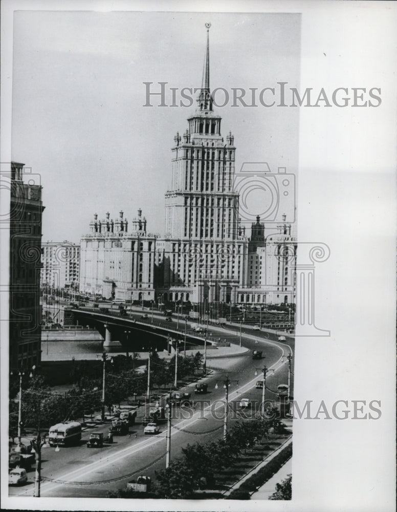 1962 Press Photo Modern hotel buildings in Moscow Russia