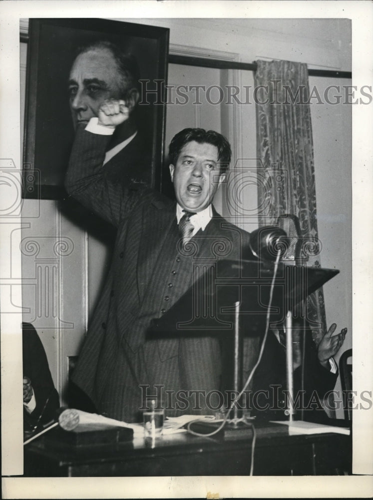 1987 Press Photo Senator Robert La Follette in a meeting