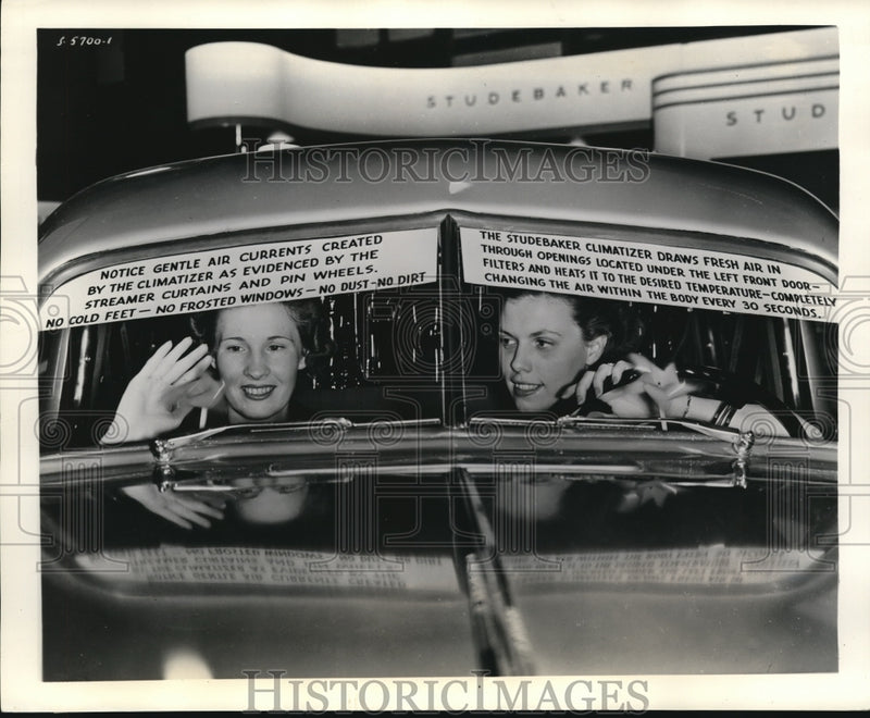 Load image into Gallery viewer, 1939 Press Photo Studebaker sports an air climatizer to ventilate and heat
