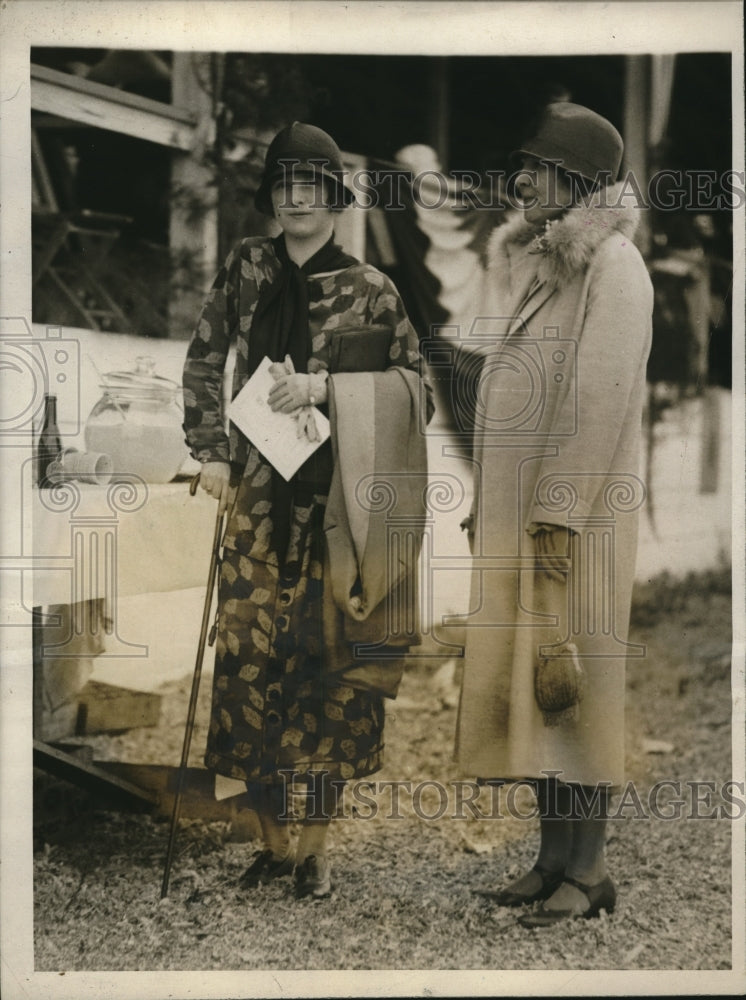 1926 Press Photo Mrs Robert Stanfield(R) wife Senator of Oregon, daughter marrys