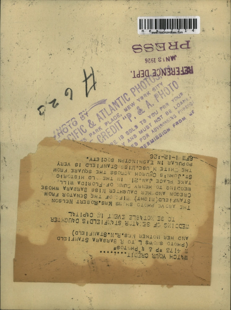 1926 Press Photo Mrs Robert Stanfield(R) wife Senator of Oregon, daughter marrys