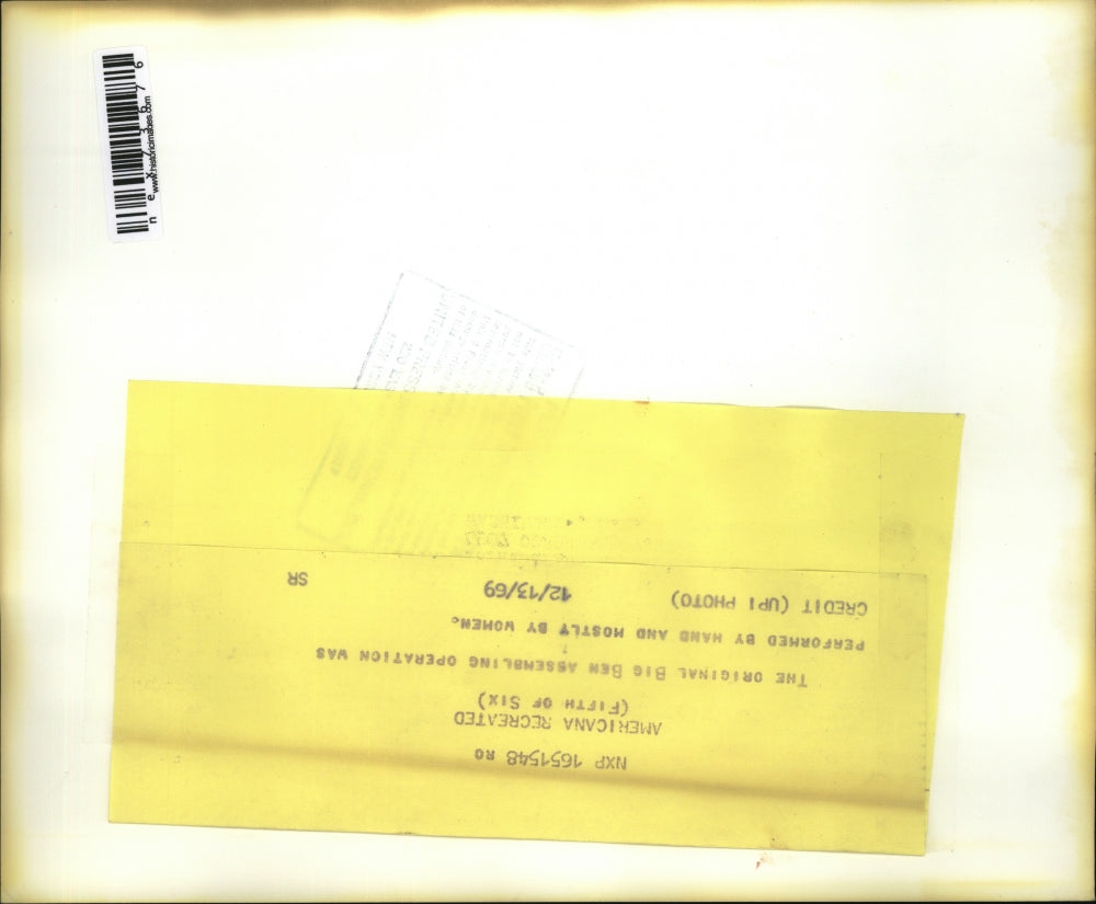 1969 Press Photo Big Ben assembly by women in a shop