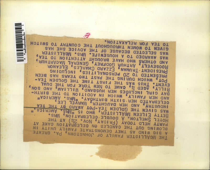 Load image into Gallery viewer, Press Photo Mrs America Mrs Betty E McAllister &amp; her family
