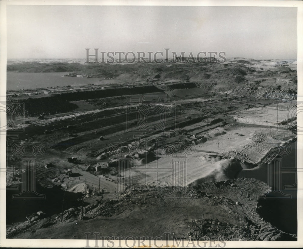 1965 Press Photo Aswan High Dam U.A.R. on Nile River with canal