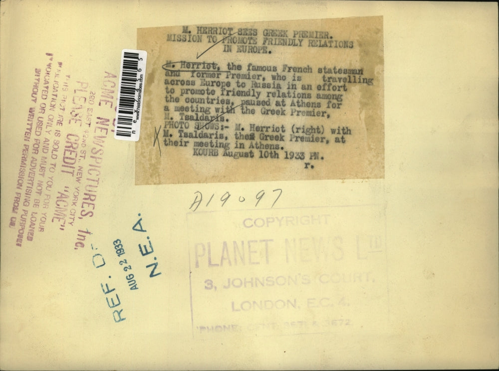 1933 Press Photo Former French Premier M. Herriot meets M. Tsaldaris,