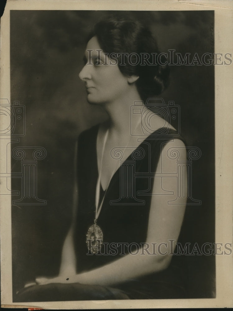 1927 Press Photo Canadian Minister Mrs Massey portrait - nex75540