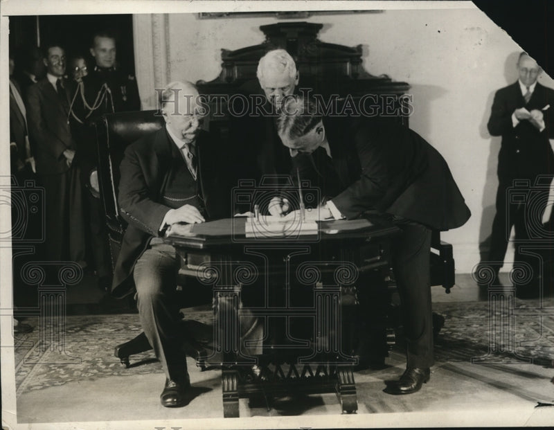 Load image into Gallery viewer, 1929 Press Photo Henry L Stimson Sec of State &amp; Justice Taft, Frank Kellogg
