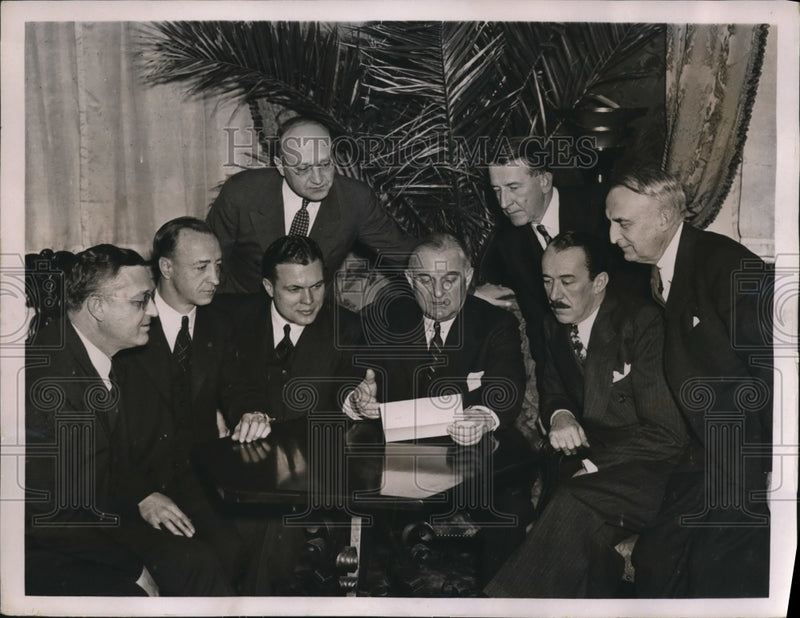 Load image into Gallery viewer, 1936 Press Photo House Democrats Sen J Guffey, MJ Bradley, RG Allen,
