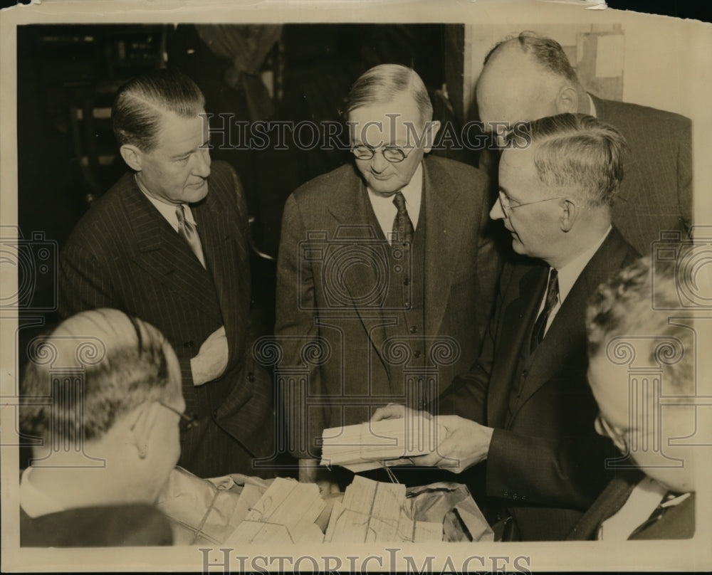 1937 Press Photo John D Biggers Natl Unemployment Census, Wm Austin