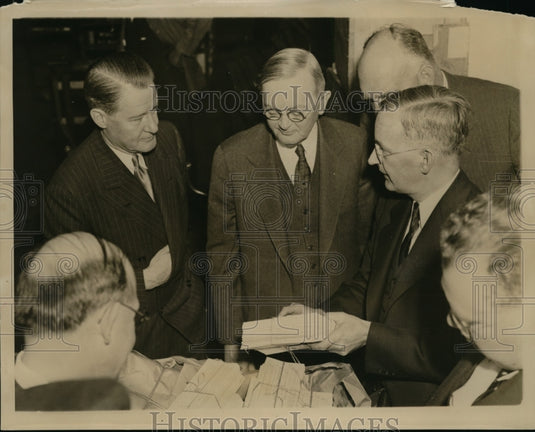 1937 Press Photo John D Biggers Natl Unemployment Census, Wm Austin