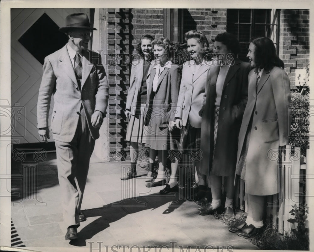 1943 Press Photo Evanston Ill Northwestern UnivWallace Rusness, Sue Pierce