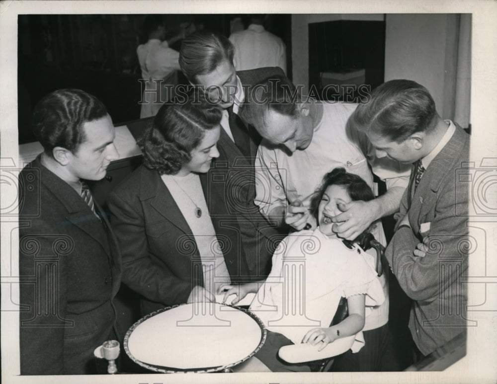 1945 Press Photo Evanston Ill Northwestern Univ Dental school BW Brown
