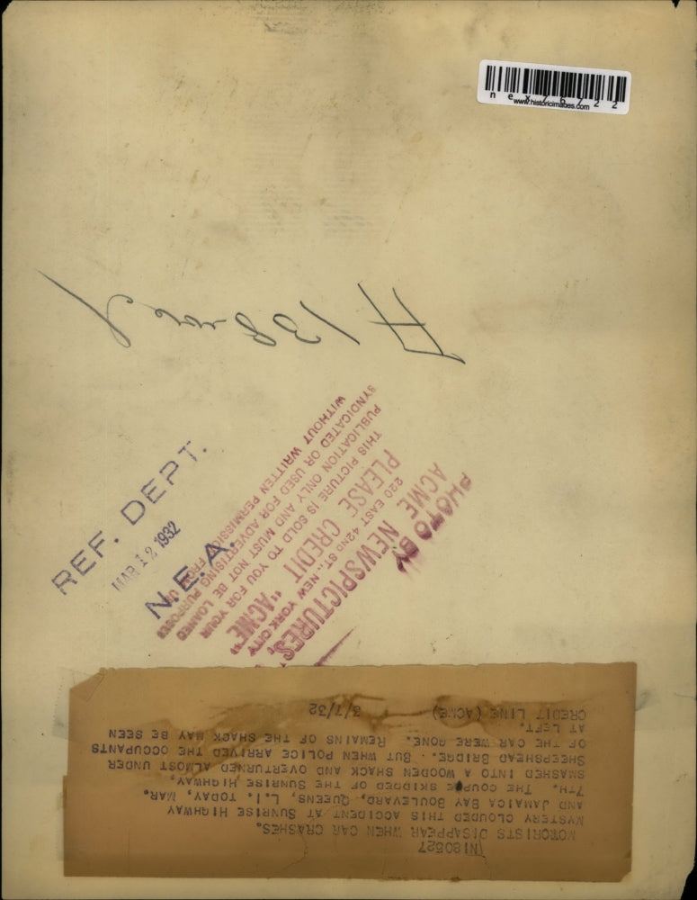 1932 Press Photo Sunrise Highway Long Island Automobile Overturned