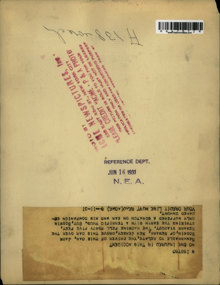 1931 Press Photo Driver Jack Boskins Not Injured In this Accident Fell 45 Feet