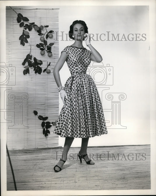 1955 Press Photo Millie Parnis' Resort Collection Small Sleeves, Full Skirts