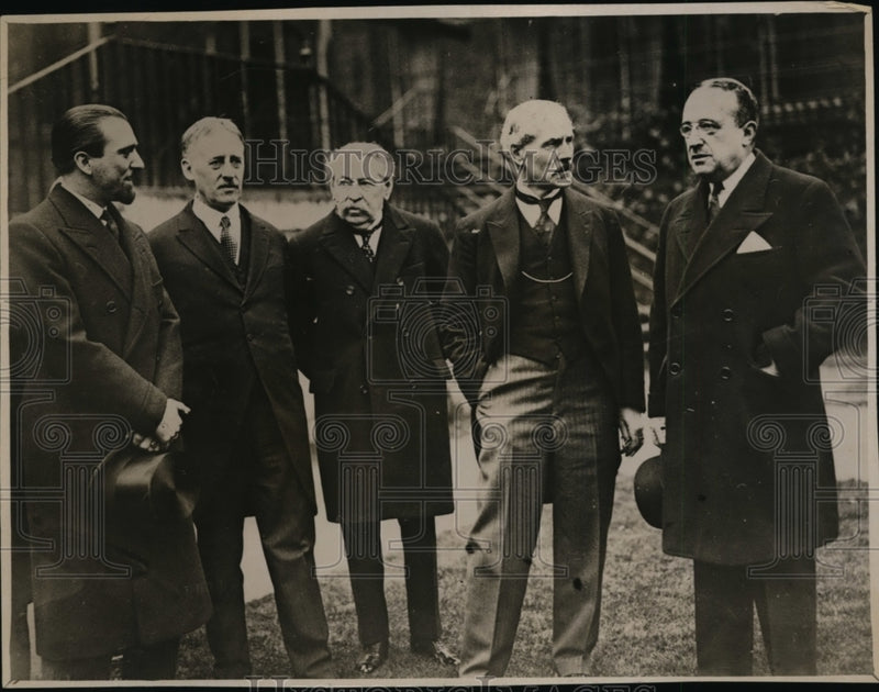 Load image into Gallery viewer, 1930 Press Photo Naval Conference in Premier of London's Garden Francs, Italy US

