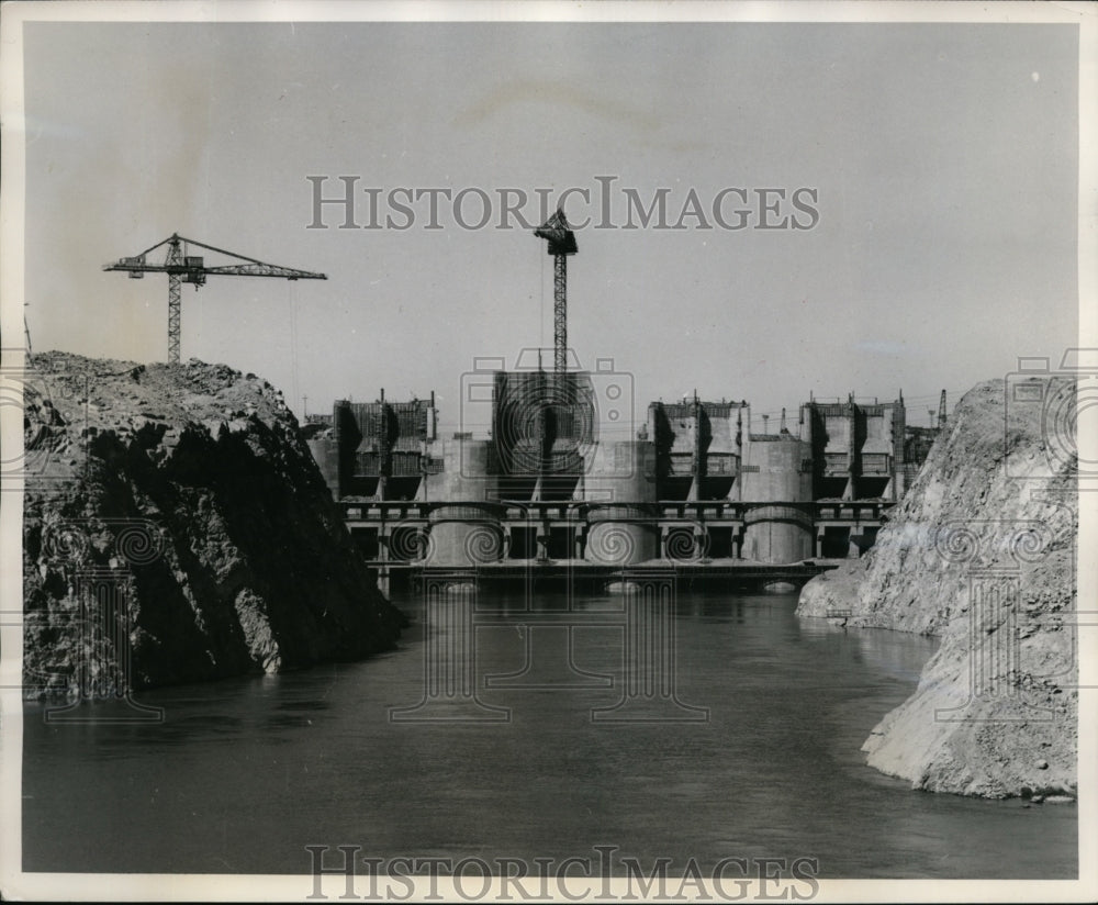 1965 Press Photo Aswan Egypt sluice gates of Aswan High Dam