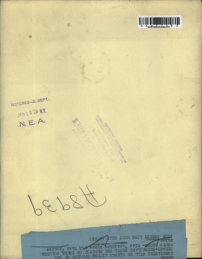 1928 Press Photo Tsuda College debutantes Geraldine Wykes, Frances Maher