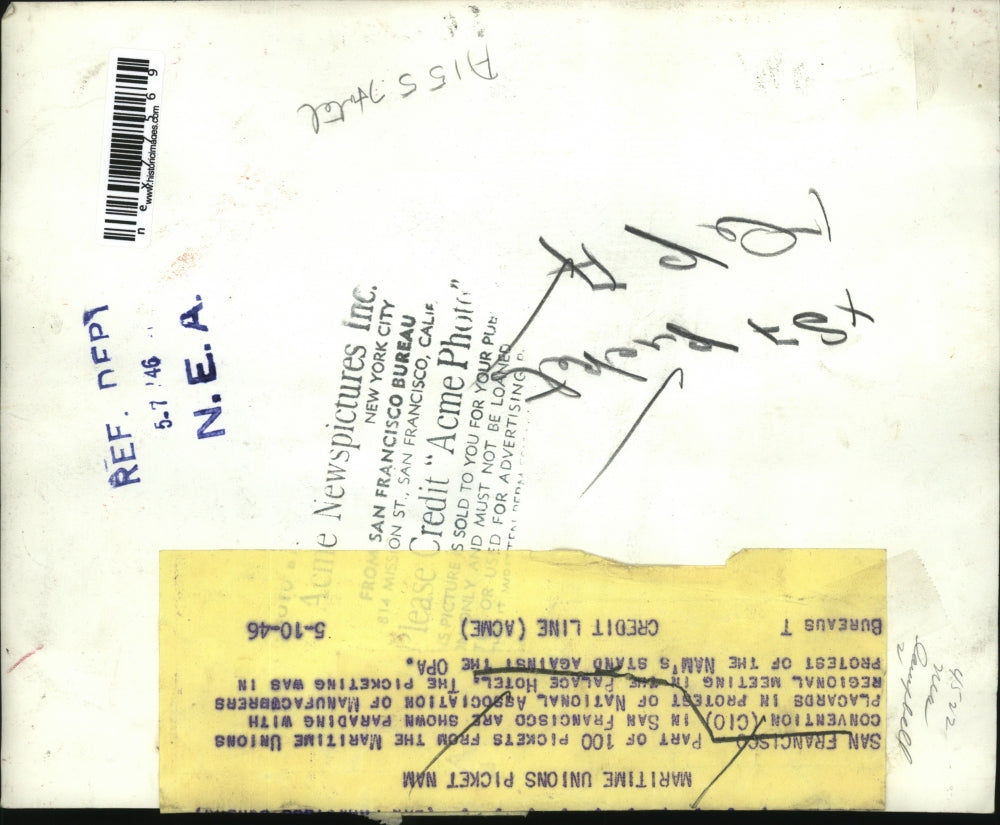 1946 Press Photo San Francisco Maritime Union pickets at CIO convention