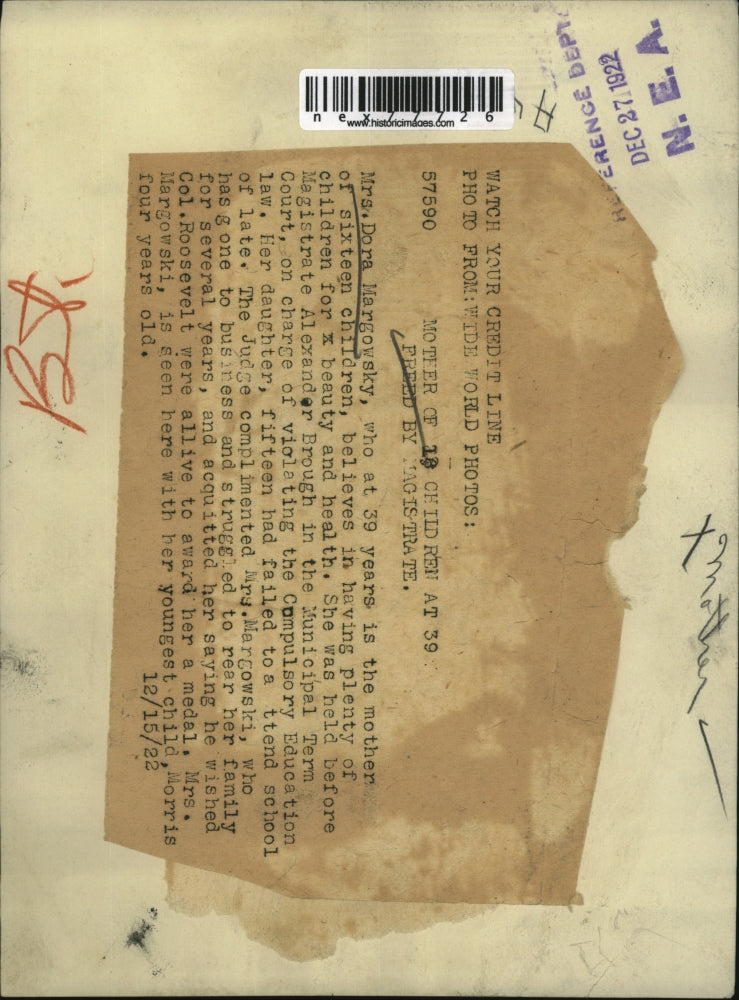 1922 Press Photo Mrs Dora Margowsky mom of 16 kids & youngest child Morris