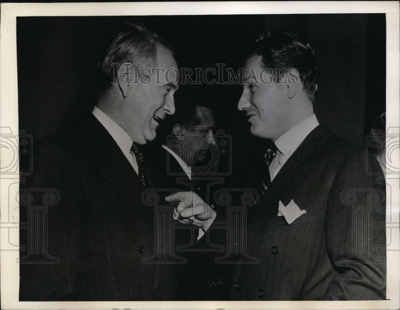 Load image into Gallery viewer, 1942 Press Photo Orlando Aranha Brazil's Foreign Minister &amp; Nelson Rockefeller
