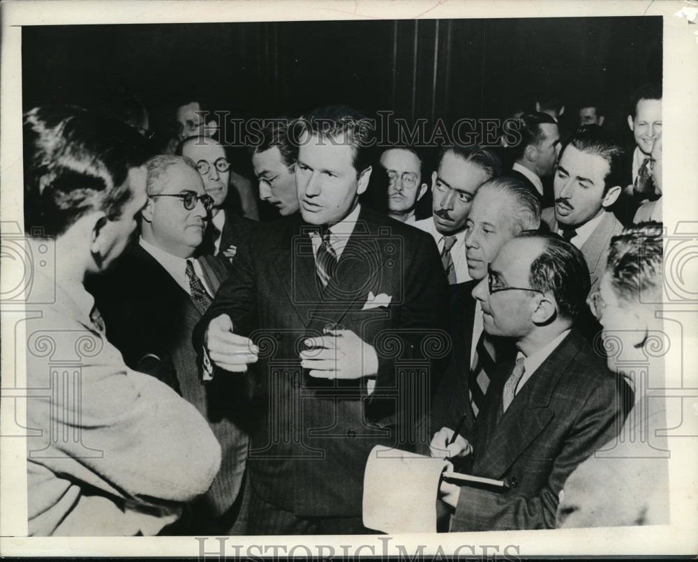 1942 Press Photo Nelson Rockefeller of Inter American Affairs in Rio De Janeiro