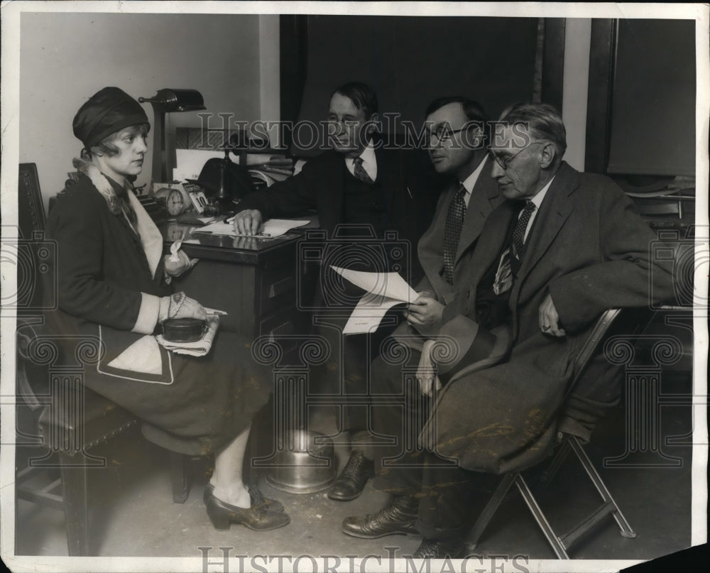 1927 Press Photo Russell Scott Saved from Death Charles Kennedy, Scott Stewart