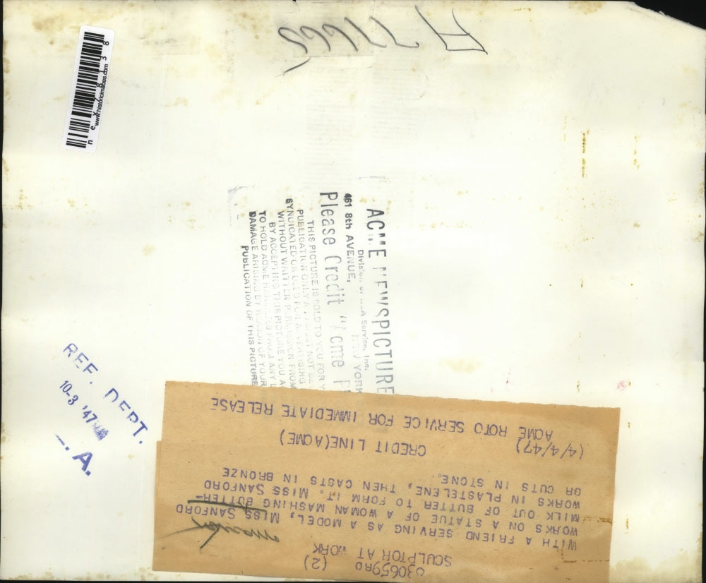 1947 Press Photo Miss Marie Sanford Sculpting Woman Mashing Buttermilk to Butter