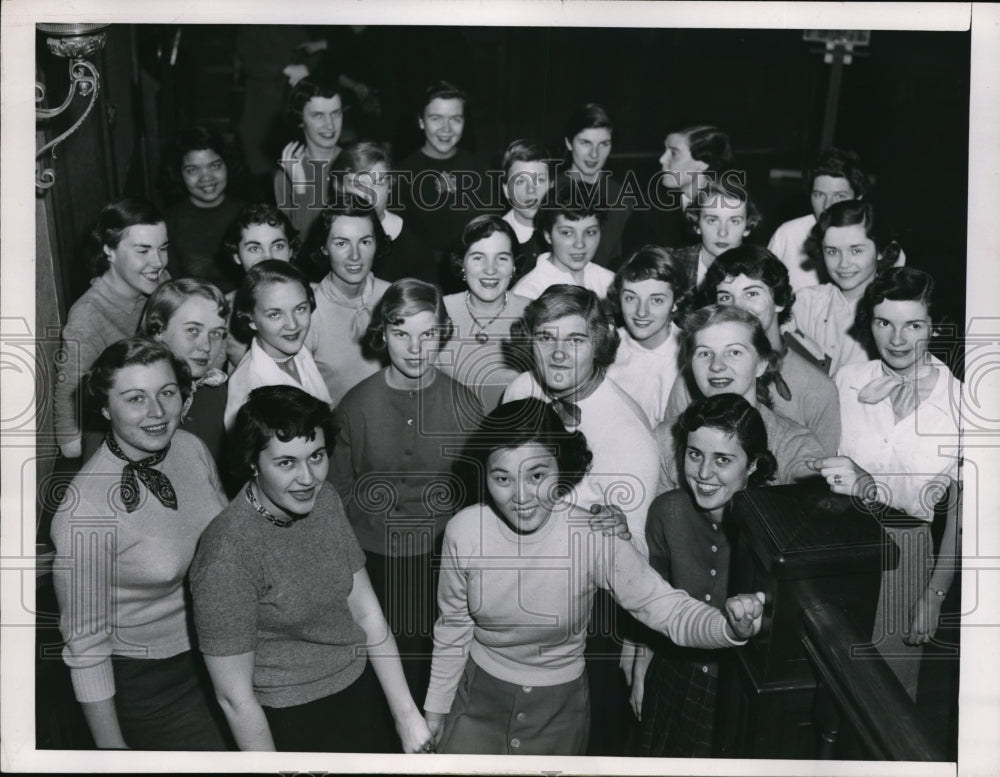 1952 Press Photo Miss Soon Duk Lee & Other Korean Girls Attending US Schools