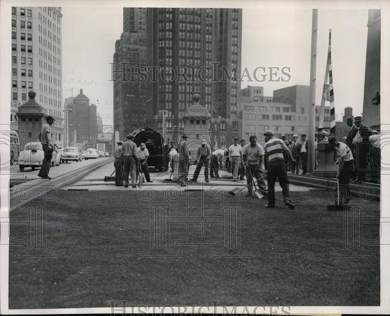 Load image into Gallery viewer, 1952 Press Photo Rubber Pellet Cushion Applied to Michigan Avenue Bridge Chicago
